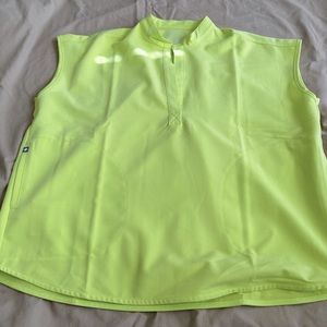 L Lemon/Lime Figs scrub top